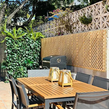 Villa Svim, Walking Distance To The Beach! Marbella Buitenkant foto