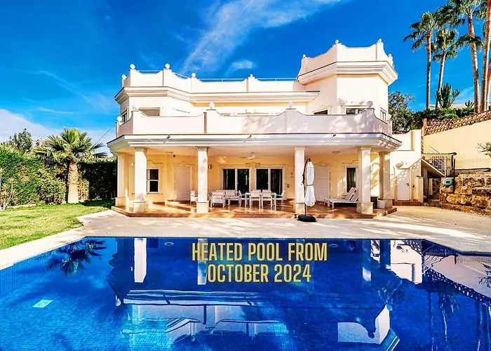 Villa Svim, Walking Distance To The Beach!