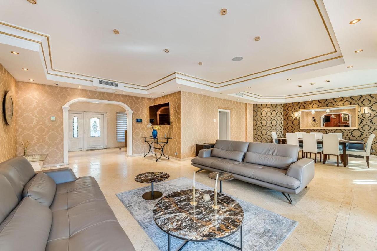 Svim, Walking Distance To The Beach! Marbella