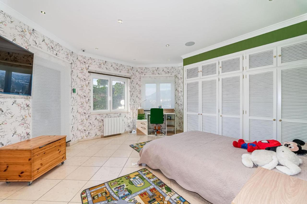 Svim, Walking Distance To The Beach! Marbella