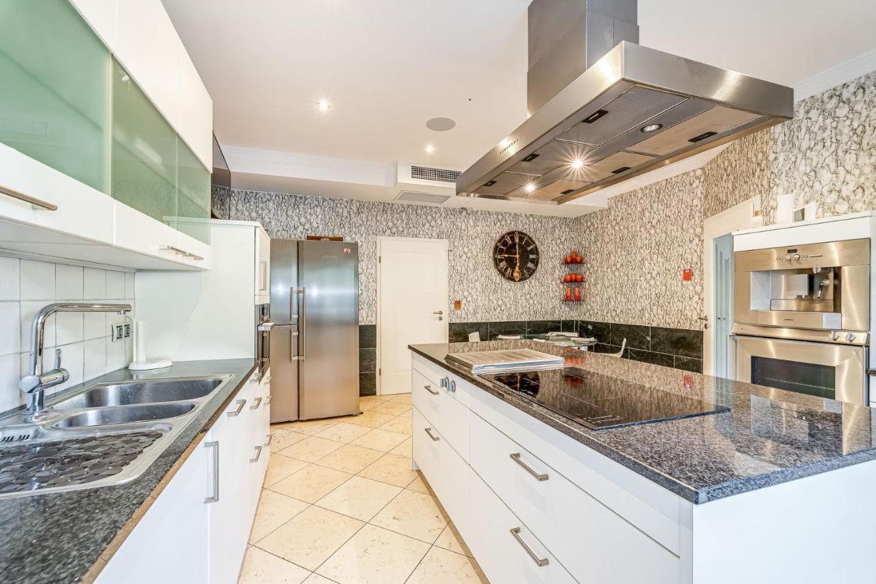 Svim, Walking Distance To The Beach! Marbella